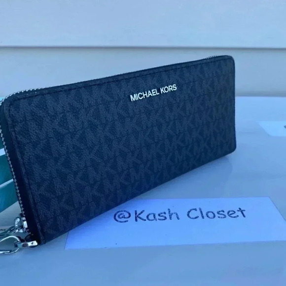 Michael Kors MK Jet Set Travel Continental Large Logo Wristlet / Wallet - Black - Picture 1 of 7